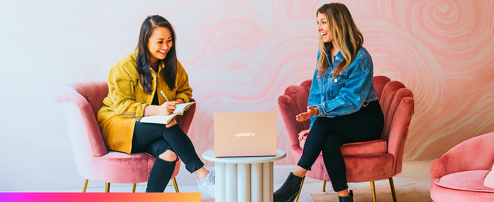 Two colleagues in conversation during an HR-focused session